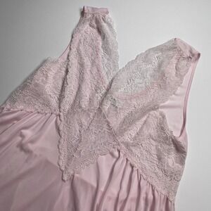 Vintage Silk Essence Nightgown Pink‎ With Lace Medium